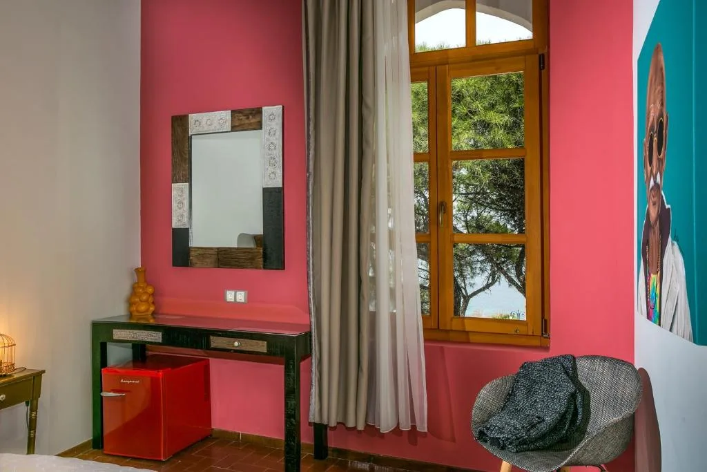 A for Art Hotel: another view