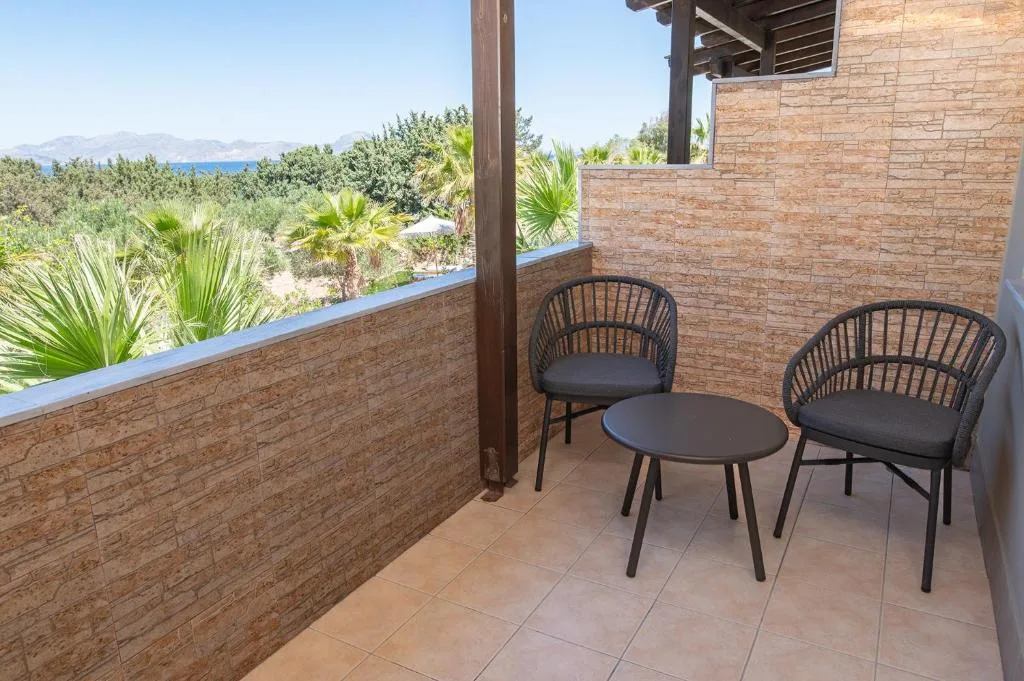 Achilleas Beach Hotel: another view