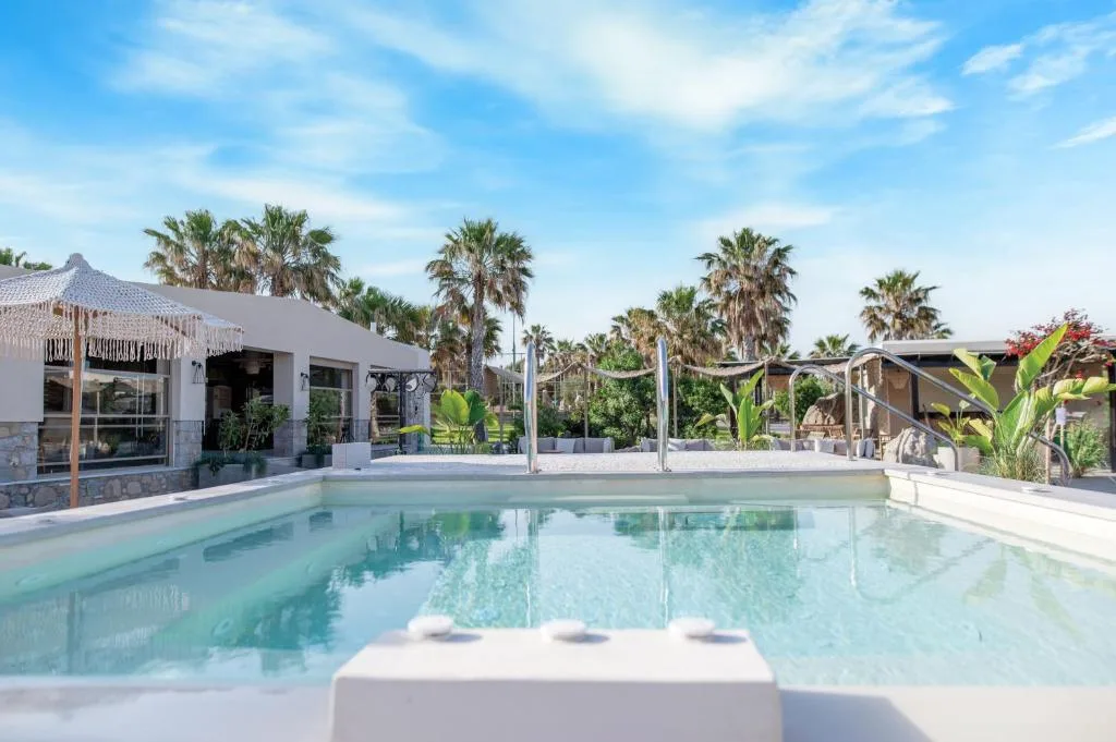 Achilleas Beach Hotel: another view