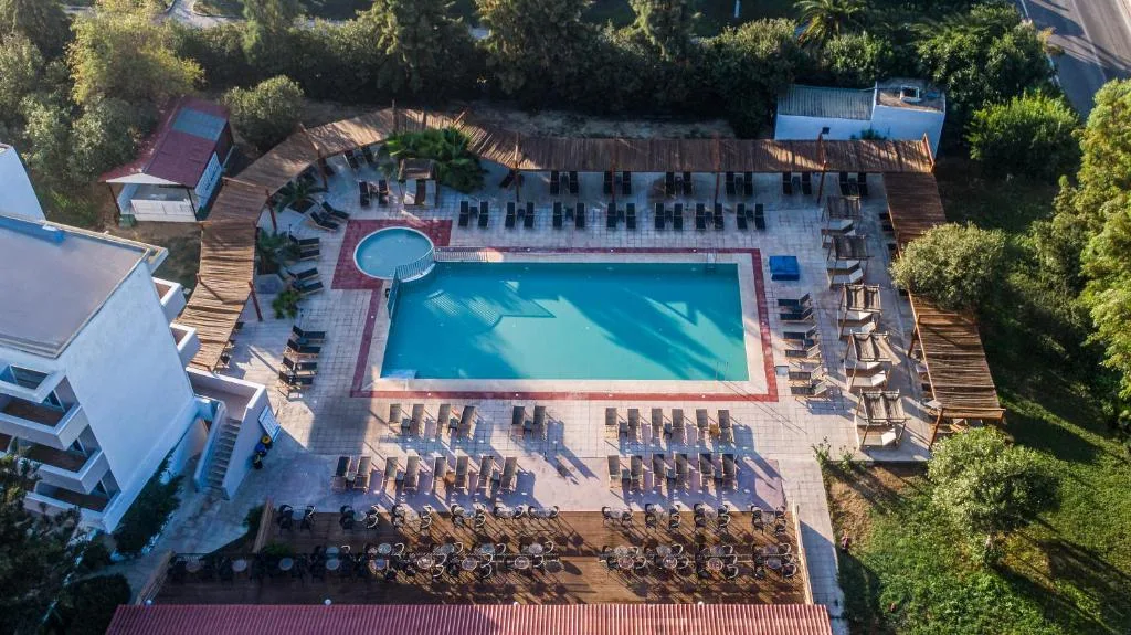 Aegean Bay Hotel: another view