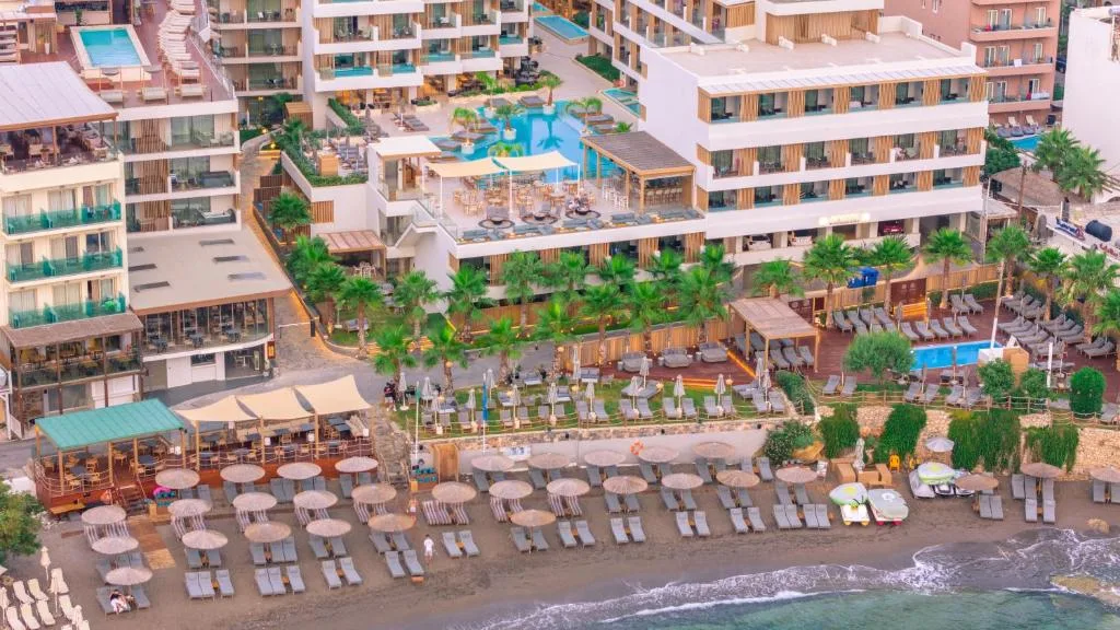 Akasha Beach Hotel & Spa: another view