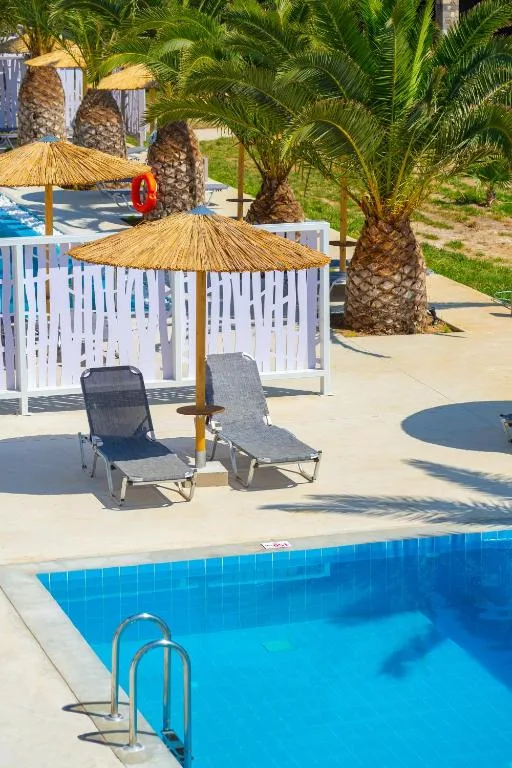 Akti Beach Club: another view