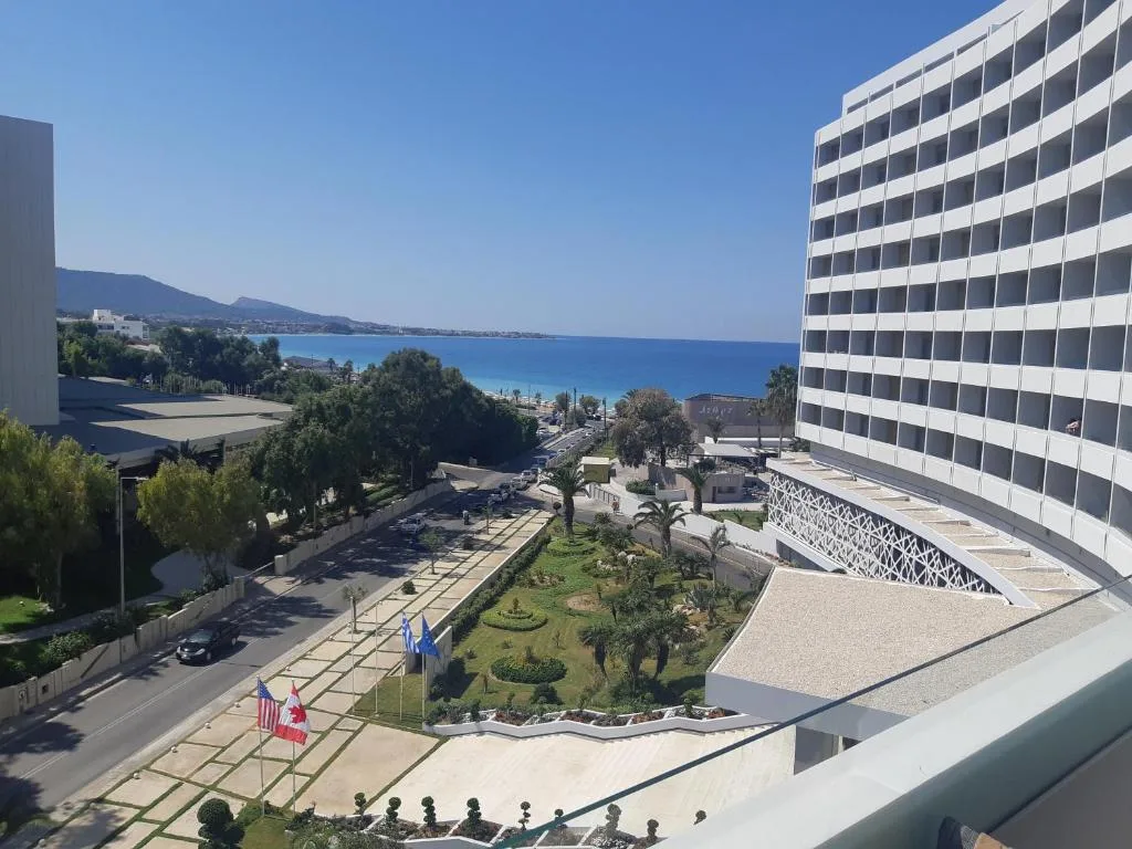 Akti Imperial Deluxe Resort & Spa Dolce by Wyndham: another view
