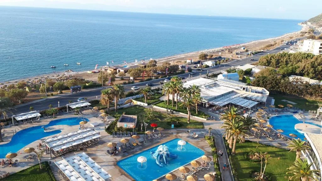 Akti Imperial Deluxe Resort & Spa Dolce by Wyndham: another view