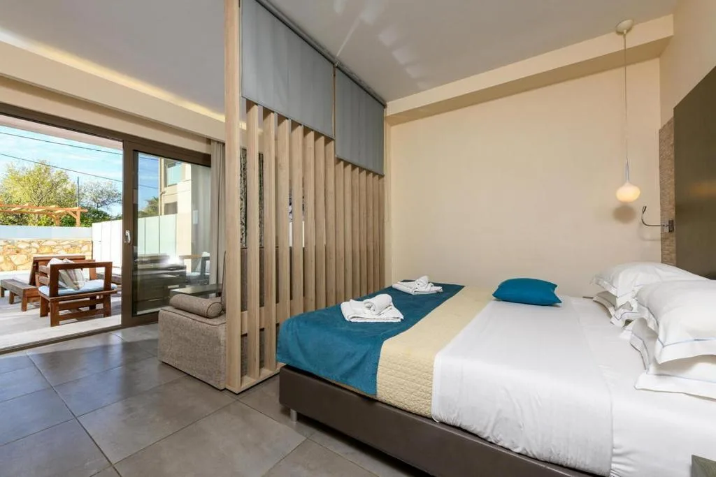 ALEA Hotel & Suites: another view