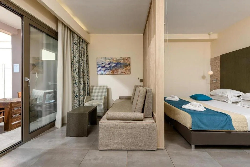 ALEA Hotel & Suites: another view