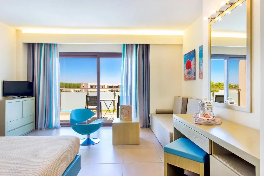 ALEA Hotel & Suites: another view