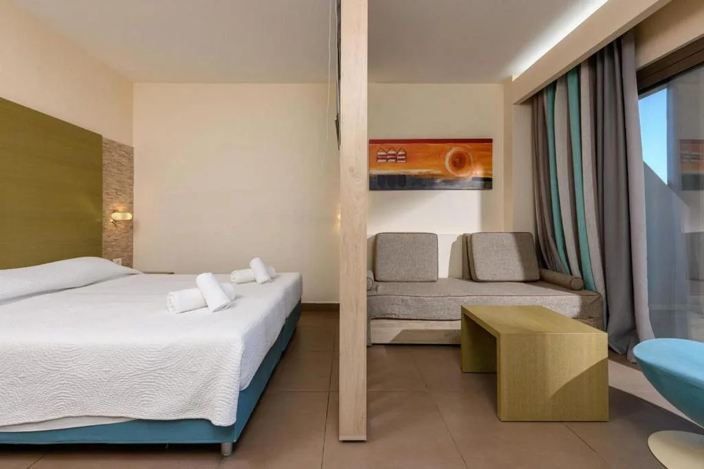 ALEA Hotel & Suites: another view