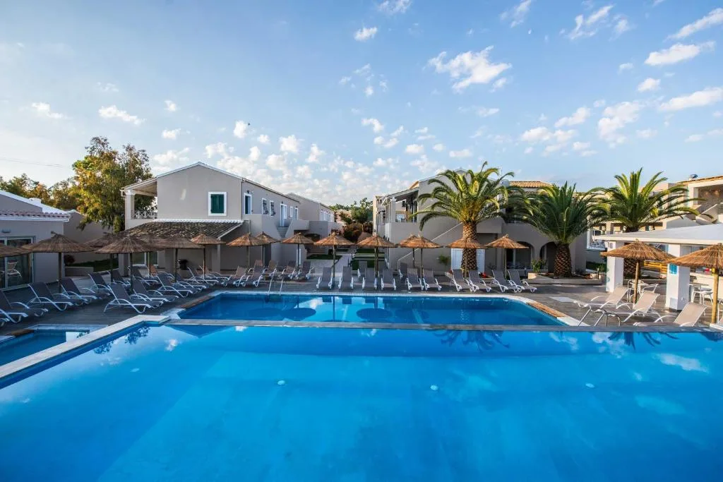 Amour Holiday Resort: another view