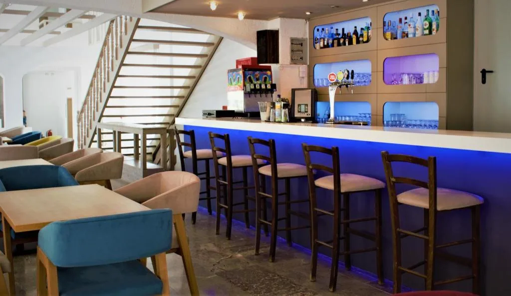 Apollon Hotel: another view