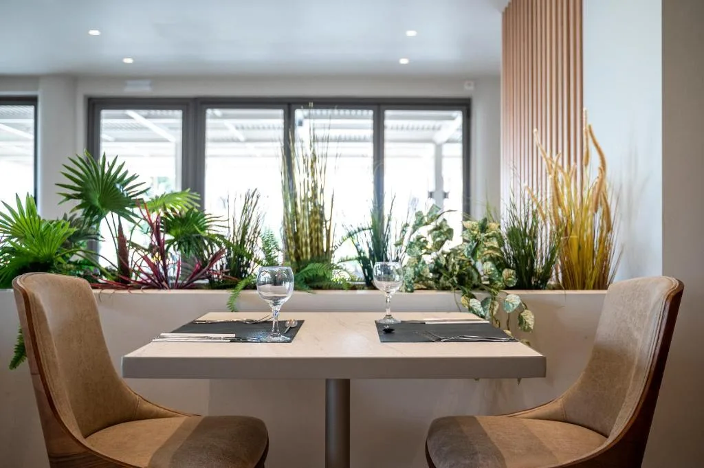 Apollon Hotel: another view