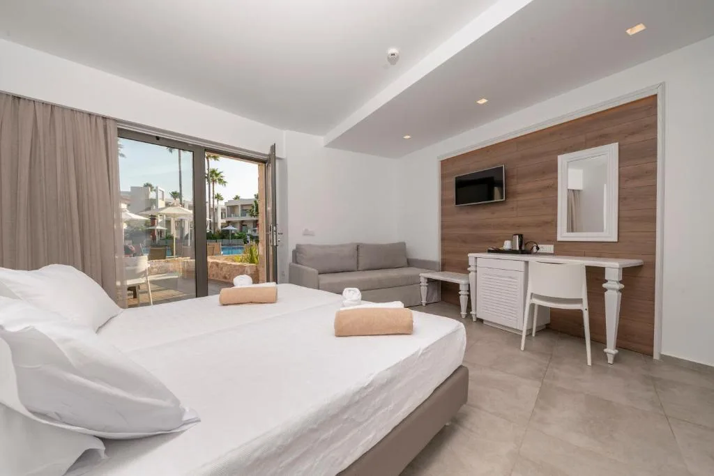 Apollon Hotel: another view
