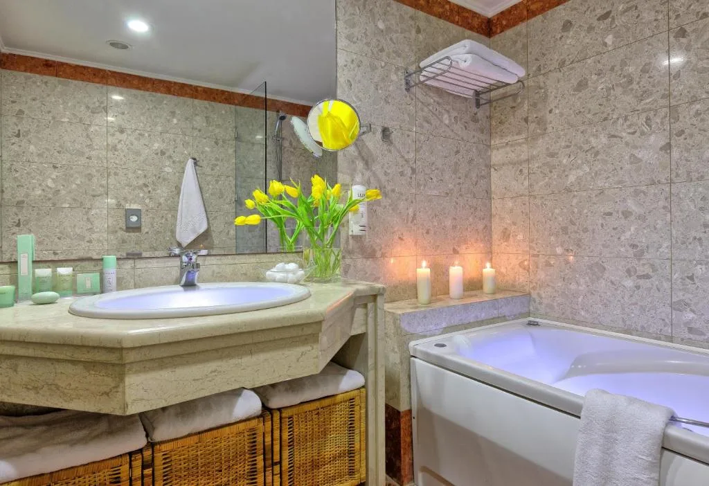 Apollonia Beach Resort & Spa: another view