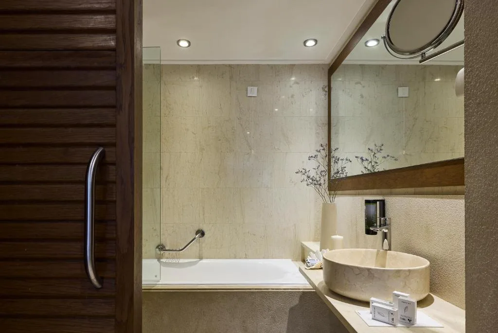 Aquila Elounda Village Resort, Suites & Spa: another view