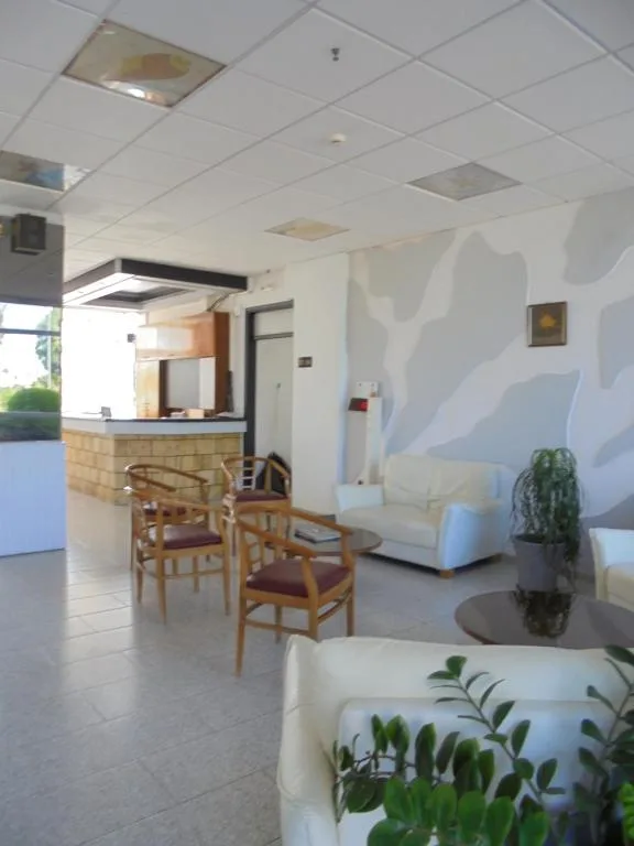 Asterias Bay Hotel: another view