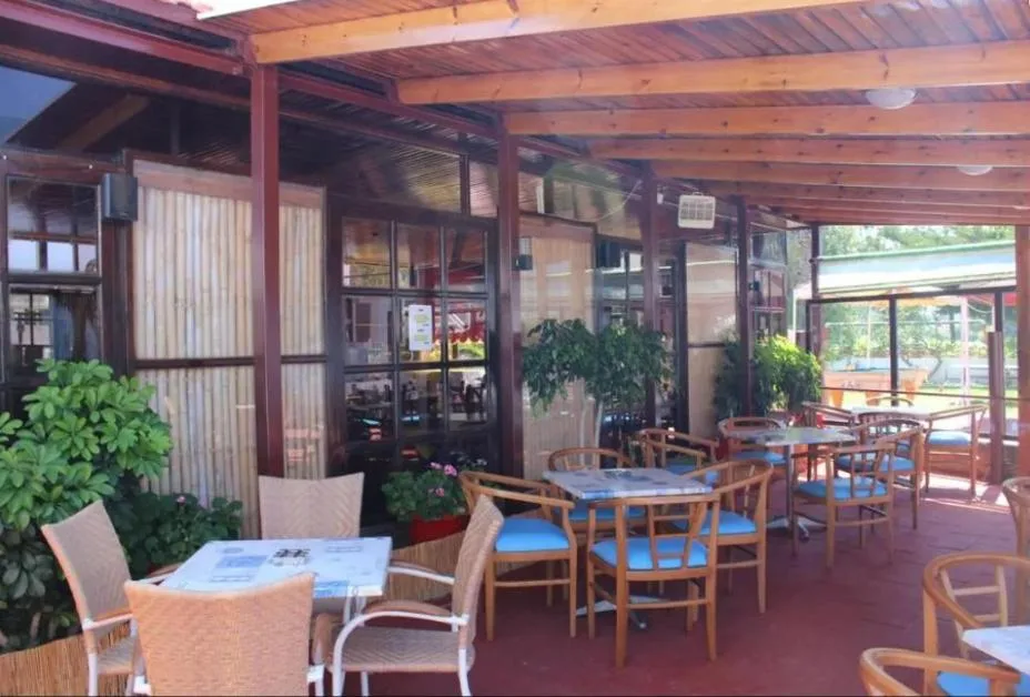 Asterias Bay Hotel: another view