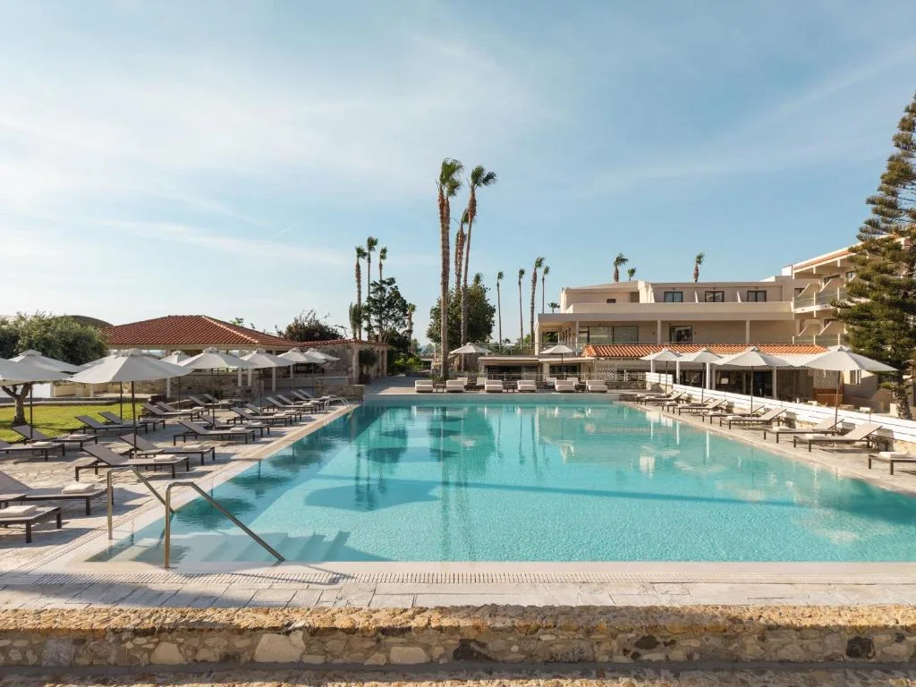 Atlantica Thalassa Hotel: another view