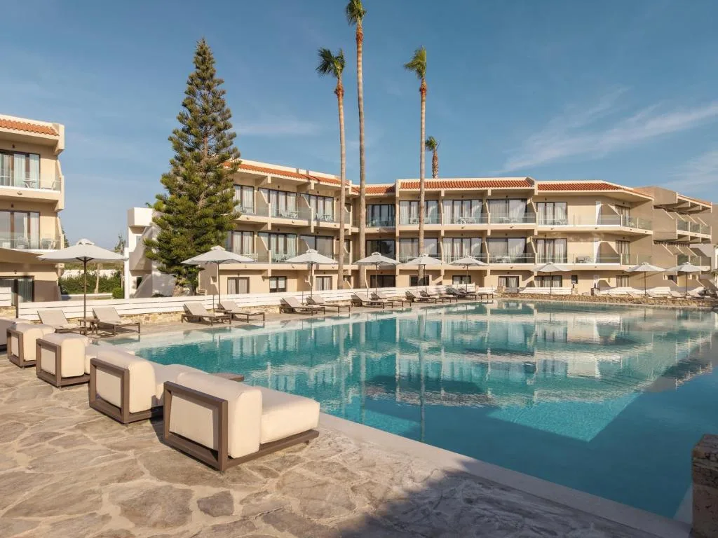 Atlantica Thalassa Hotel: another view