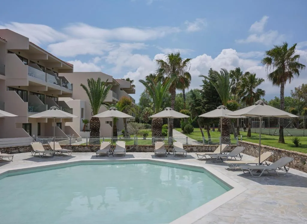 Atlantica Thalassa Hotel: another view