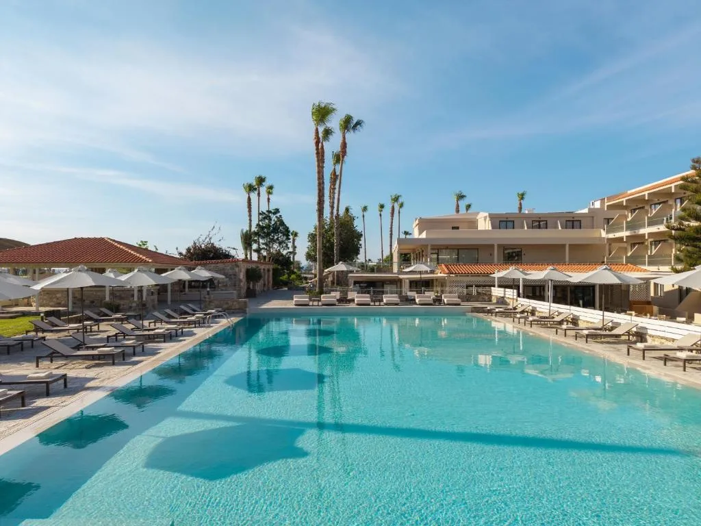 Atlantica Thalassa Hotel: another view