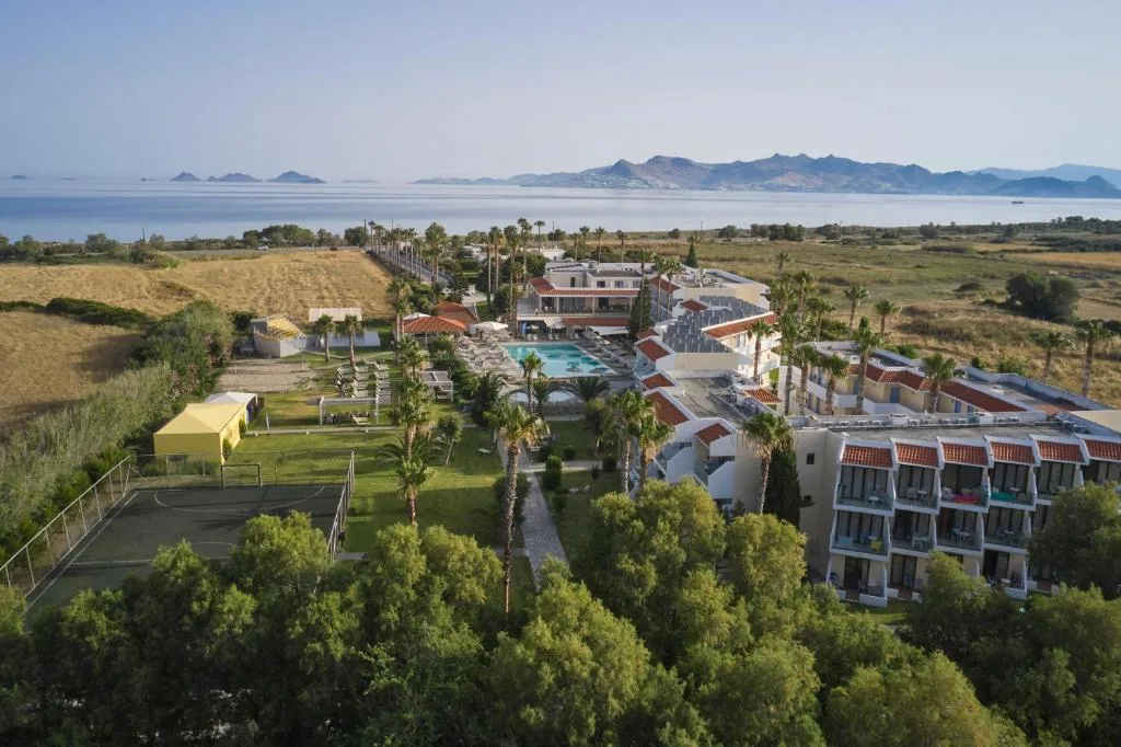 Atlantica Thalassa Hotel: another view