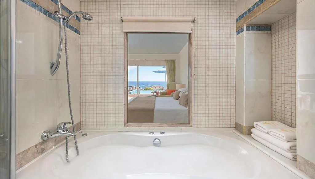 Atrium Prestige Thalasso Spa Resort & Villas: another view