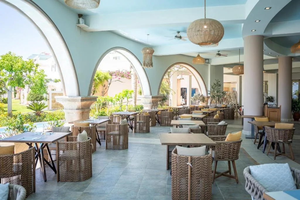 Atrium Prestige Thalasso Spa Resort & Villas: another view
