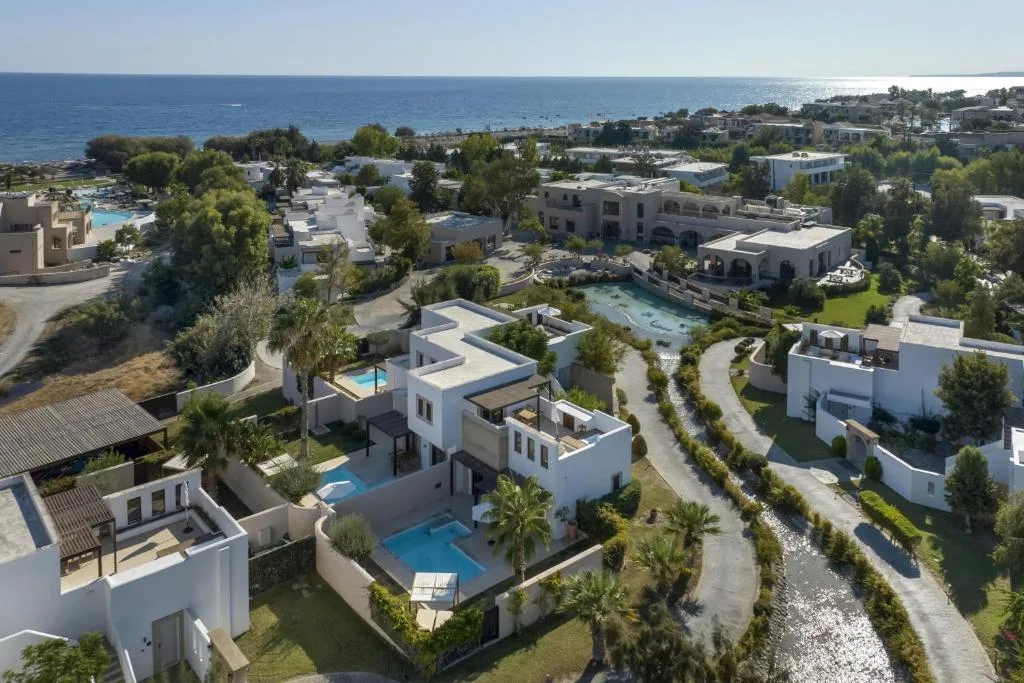 Aulus Lindos Rhodes, Curio Collection by Hilton: another view