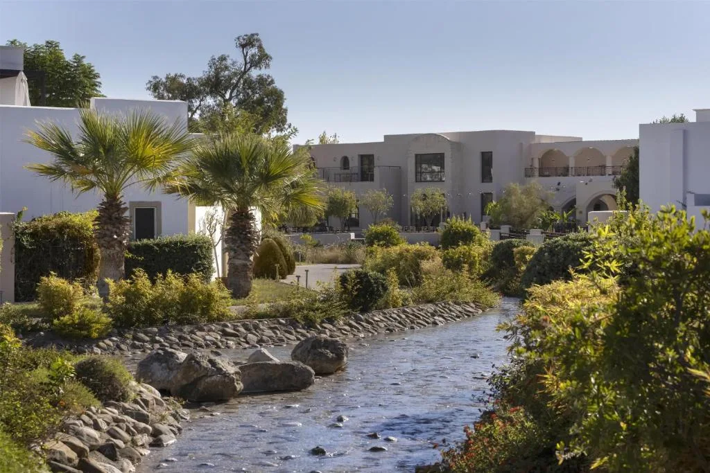 Aulus Lindos Rhodes, Curio Collection by Hilton: another view