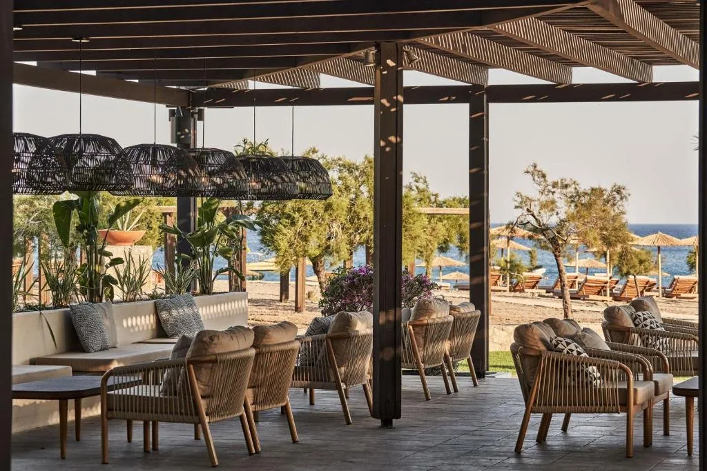 Aulus Lindos Rhodes, Curio Collection by Hilton: another view