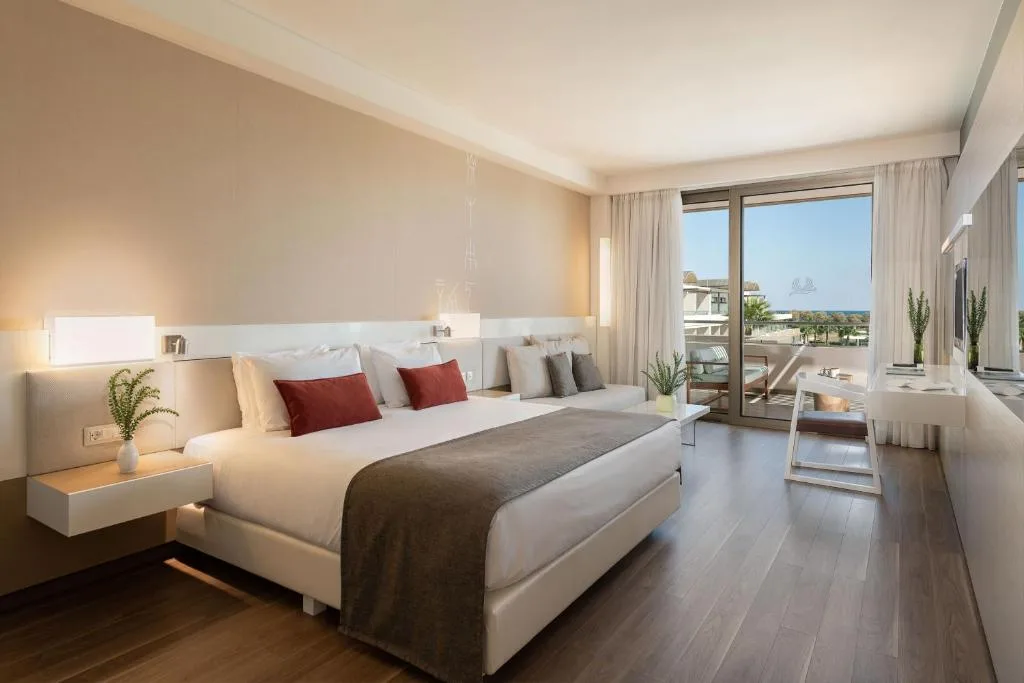 Avra Imperial Hotel: another view