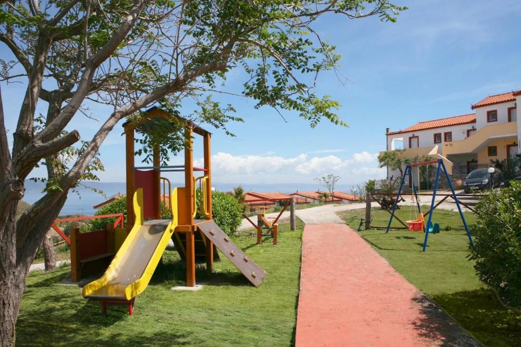 Belvedere Aeolis Hotel: another view