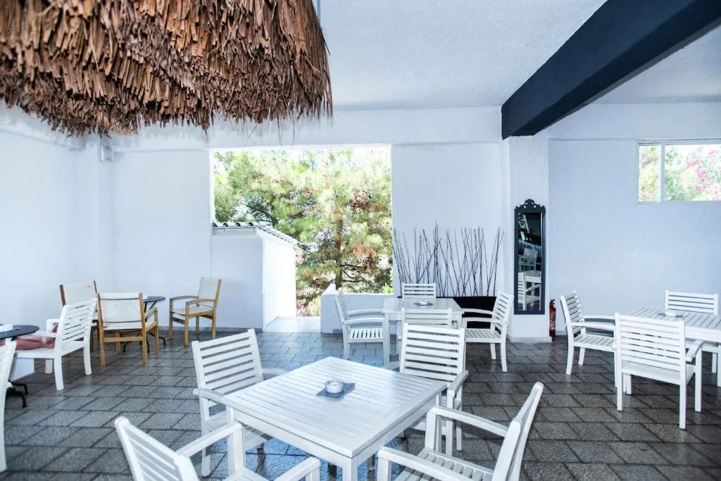 Bianco Olympico Beach Resort by Anayia: another view