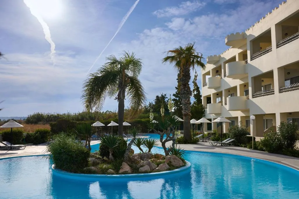 Blue Bay Beach Resort: another view