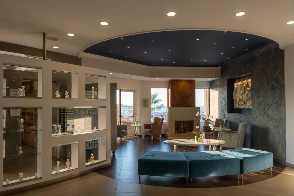 Blue Bay Resort Hotel: another view