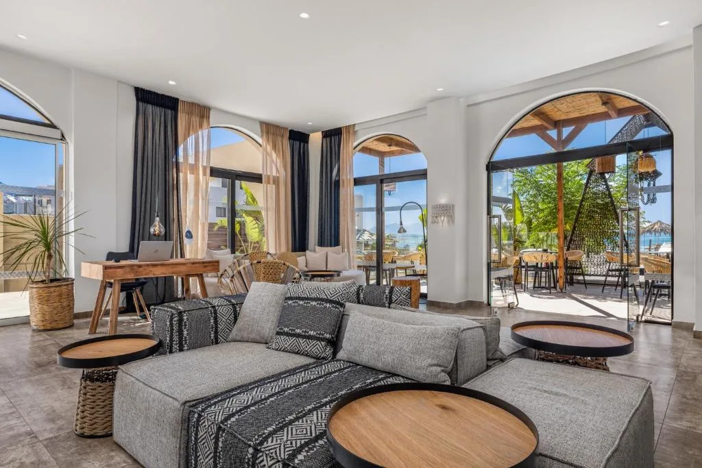 Cabana Blu Hotel & Suites: another view