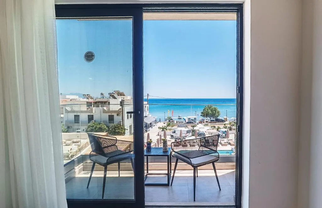 Cabana Blu Lifestyle Boutique Hotel & Suites: another view