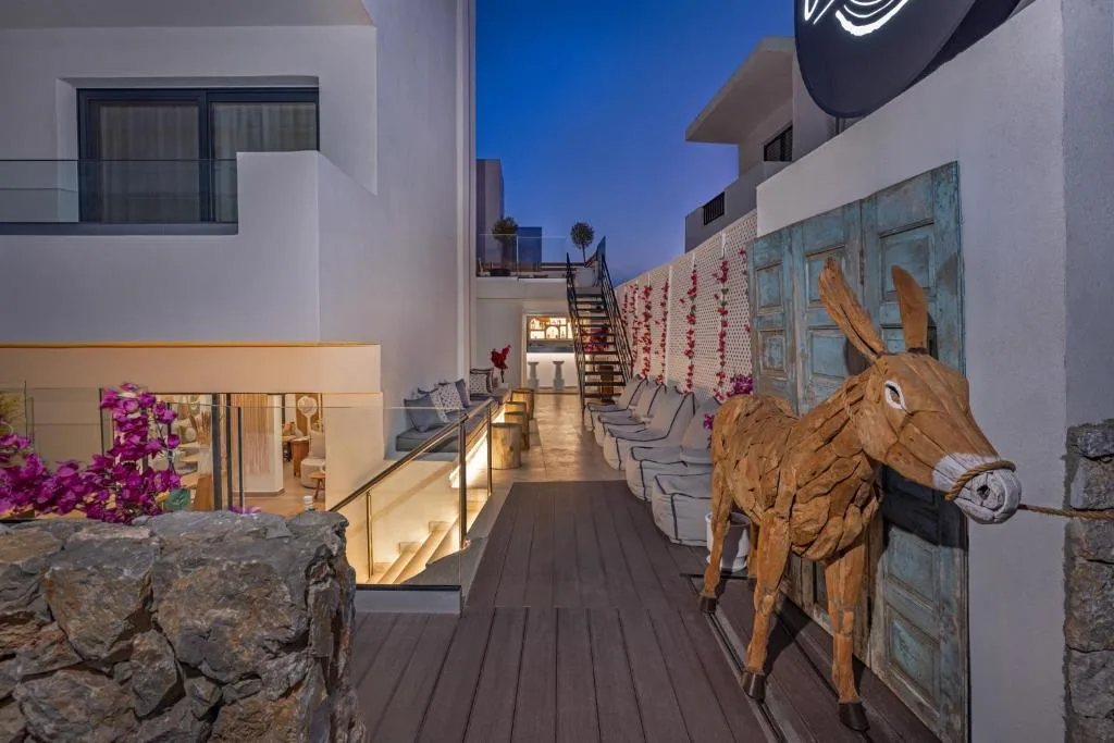 Cabana White Boutique Hotel: another view