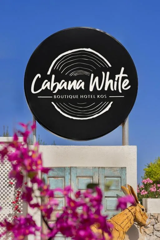 Cabana White Boutique Hotel: another view