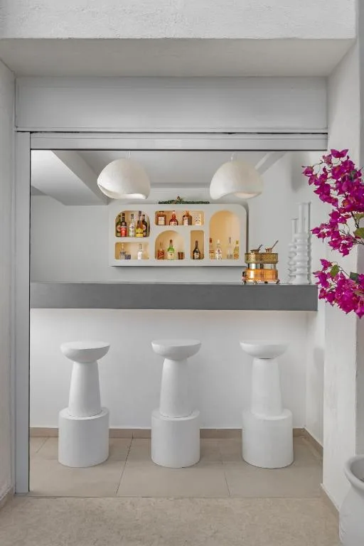 Cabana White Boutique Hotel: another view