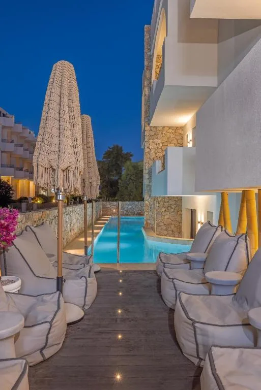 Cabana White Boutique Hotel: another view