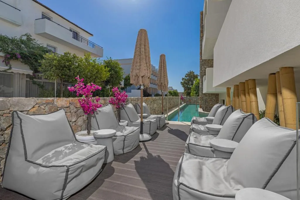 Cabana White Boutique Hotel: another view