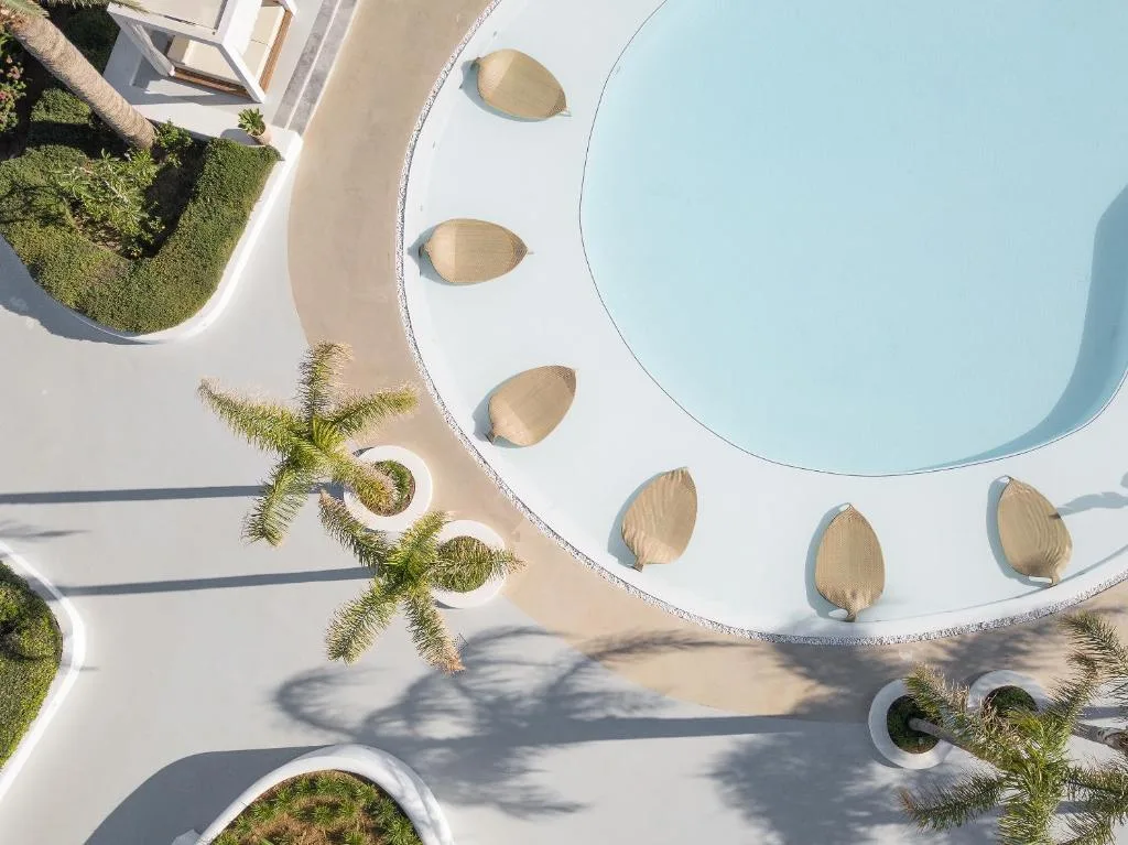 Caramel, A Resort to Live: another view
