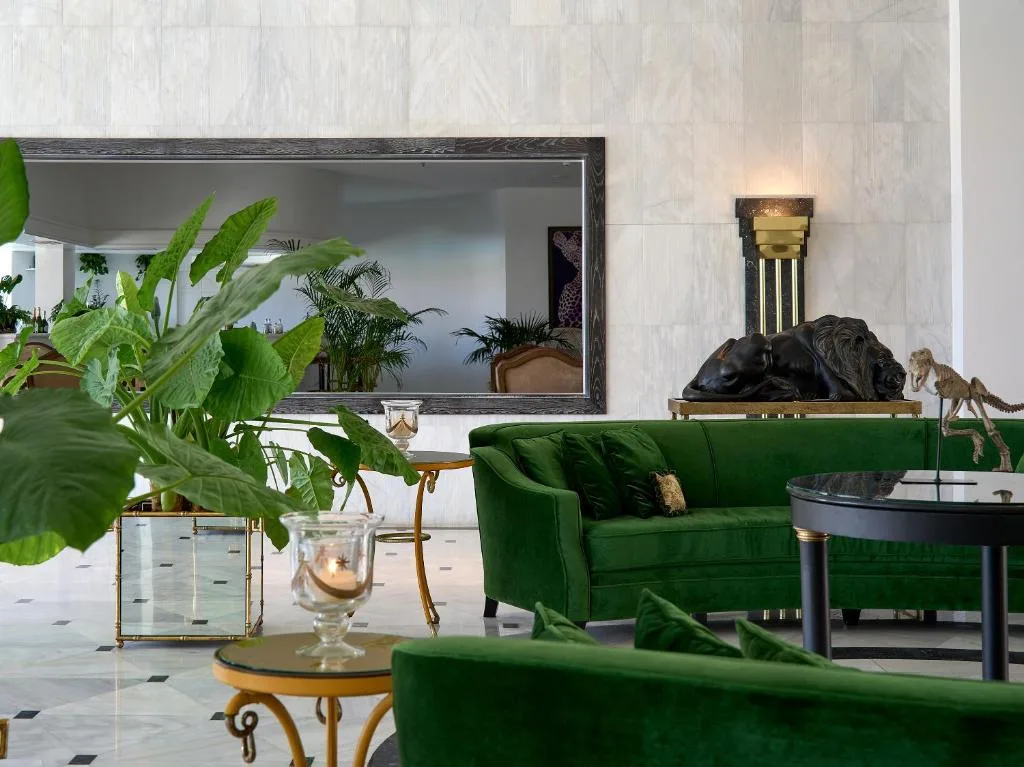 Caramel, A Resort to Live: another view