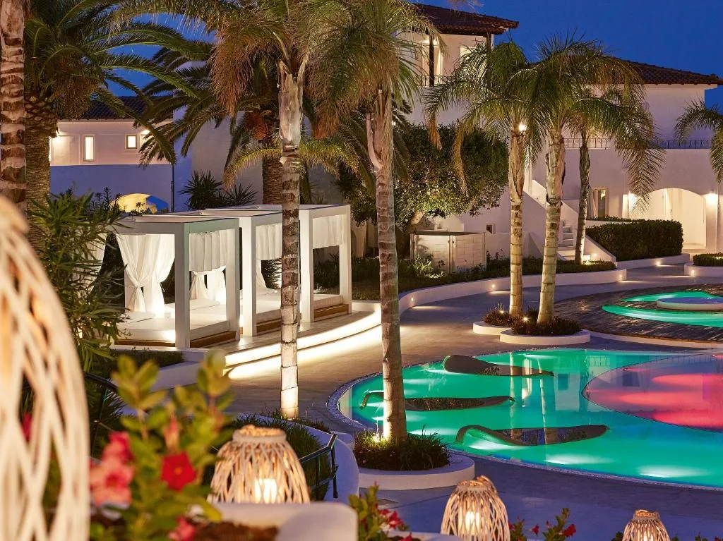 Caramel, A Resort to Live: another view