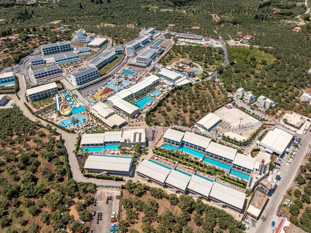 Caretta Paradise Resort & WaterPark: another view