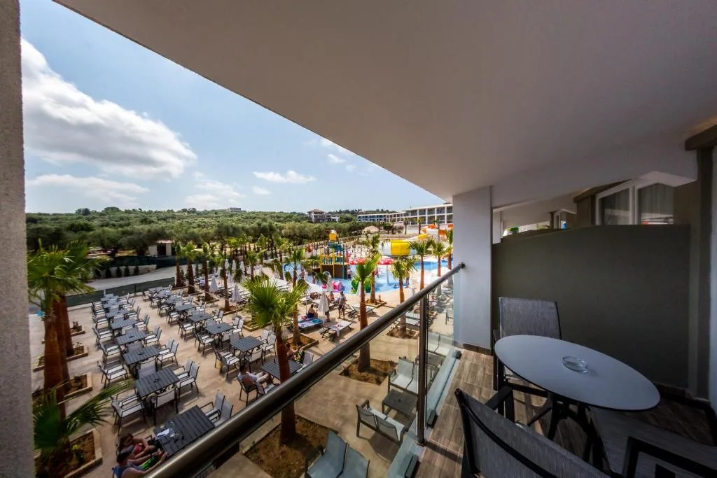 Caretta Paradise Resort & WaterPark: another view