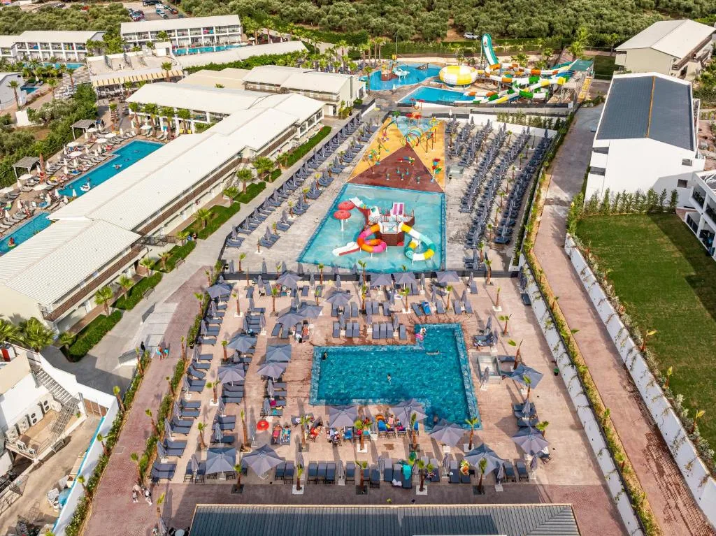 Caretta Paradise Resort & WaterPark: another view