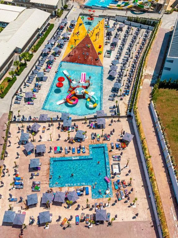 Caretta Paradise Resort & WaterPark: another view