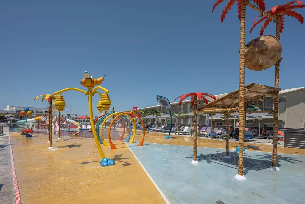 Caretta Paradise Resort & WaterPark: another view